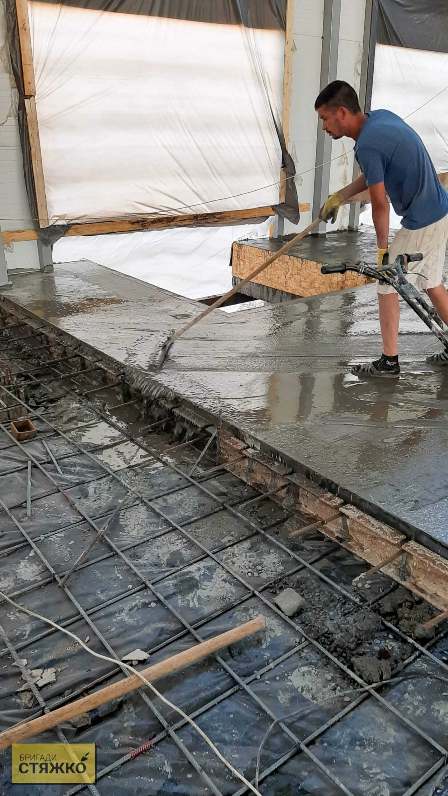 Арматура у бетонних підлогах стяжко